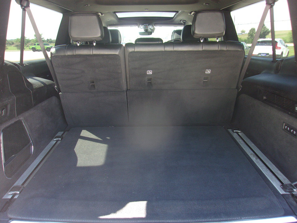 Used 2024 Jeep Grand Wagoneer L 4WD w/ Flexible Seating Group image 21