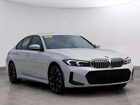 Used 2026 BMW 330i xDrive Sedan AWD/4WD image 3