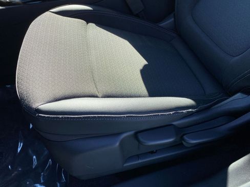 Used 2025 Buick Encore GX Preferred image 23