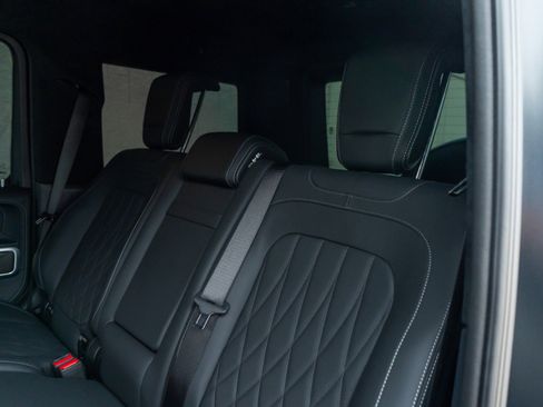 Used 2023 Mercedes-Benz G 550 image 32