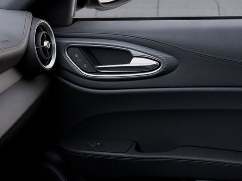 New 2025 Alfa Romeo Giulia AWD w/ Driving Assist Package image 26
