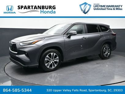 Used 2024 Toyota Highlander XLE