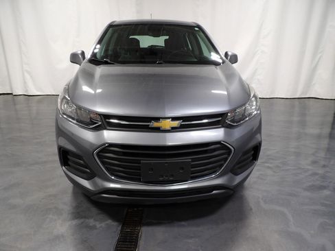 Used 2020 Chevrolet Trax LS w/ LPO, Protection Package FWD image 2