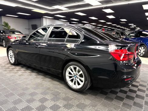 Used 2018 BMW 320i Sedan RWD image 9