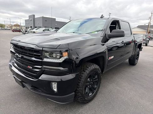 Used 2018 Chevrolet Silverado 1500 LTZ Z71 w/ LTZ Plus Package image 9