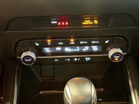 Used 2025 MAZDA CX-5 Carbon Edition image 23