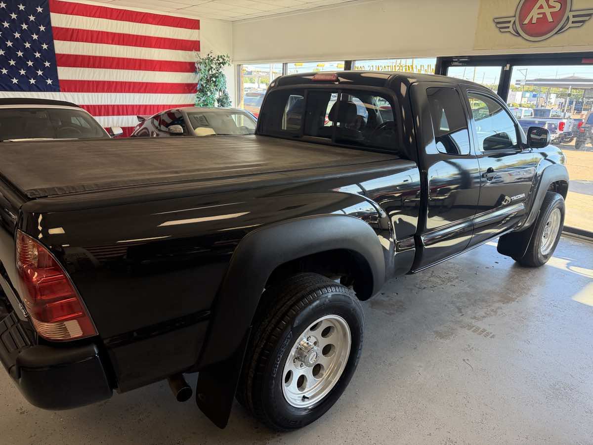 Used 2005 Toyota Tacoma 4x4 Access Cab image 6