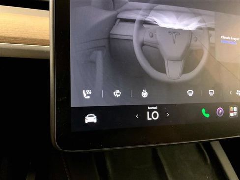 Used 2023 Tesla Model Y Long Range AWD/4WD image 31