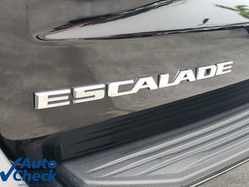 Certified 2025 Cadillac Escalade ESV V AWD/4WD image 10