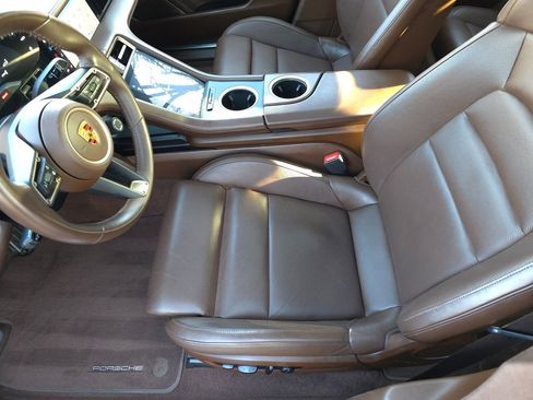 Used 2020 Porsche Taycan Turbo image 12