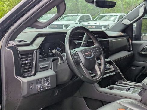 Used 2024 GMC Sierra 2500 AT4 w/ AT4 Premium Plus Package AWD/4WD image 14