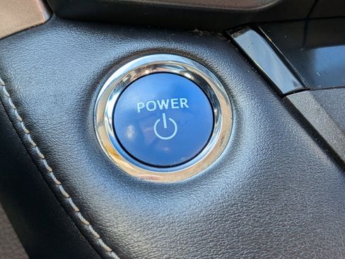 Used 2017 Toyota RAV4 XLE image 16