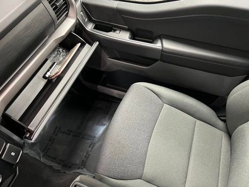 Used 2025 Ford F150 XLT w/ Equipment Group 301A Standard image 40