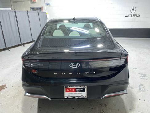 Used 2025 Hyundai Sonata SE FWD image 5