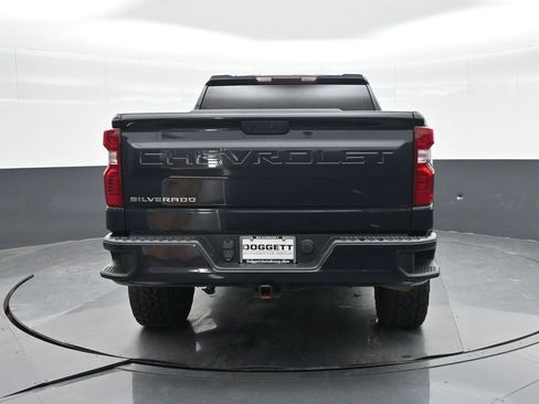 Used 2022 Chevrolet Silverado 1500 Custom image 4