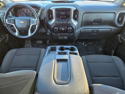 Used 2021 Chevrolet Silverado 1500 LT image 9