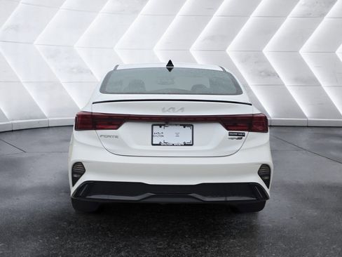 Used 2024 Kia Forte GT-Line w/ GT-Line Premium Package image 4