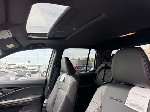 New 2026 Honda Ridgeline Black Edition image 8