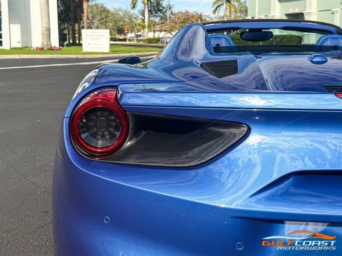 Used 2018 Ferrari 488 Spider image 50