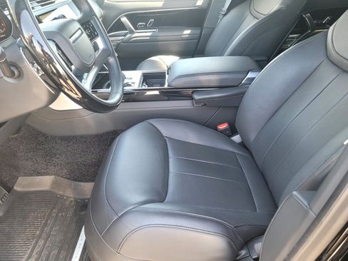 Used 2025 Land Rover Range Rover Long Wheelbase SE AWD/4WD image 16