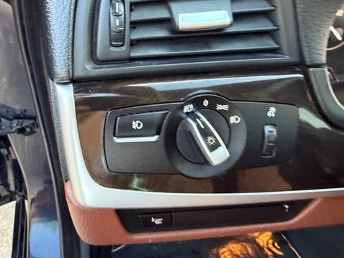 Used 2013 BMW 528i xDrive Sedan image 27