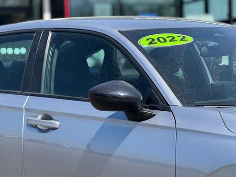 Used 2022 Honda Civic Sport image 4