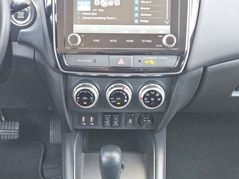 Used 2025 Mitsubishi Outlander Sport SE AWD/4WD image 21