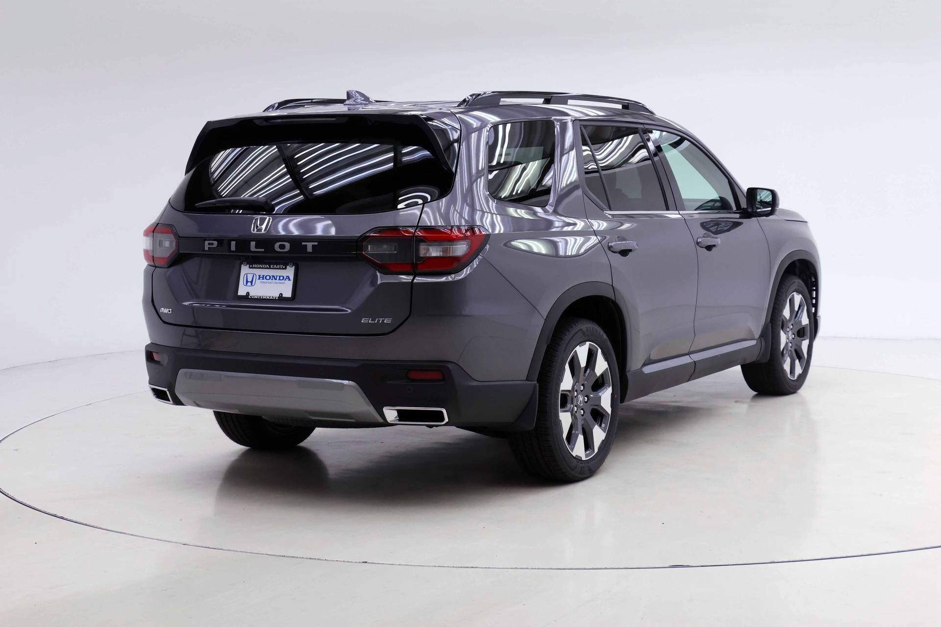 New 2026 Honda Pilot Elite image 2