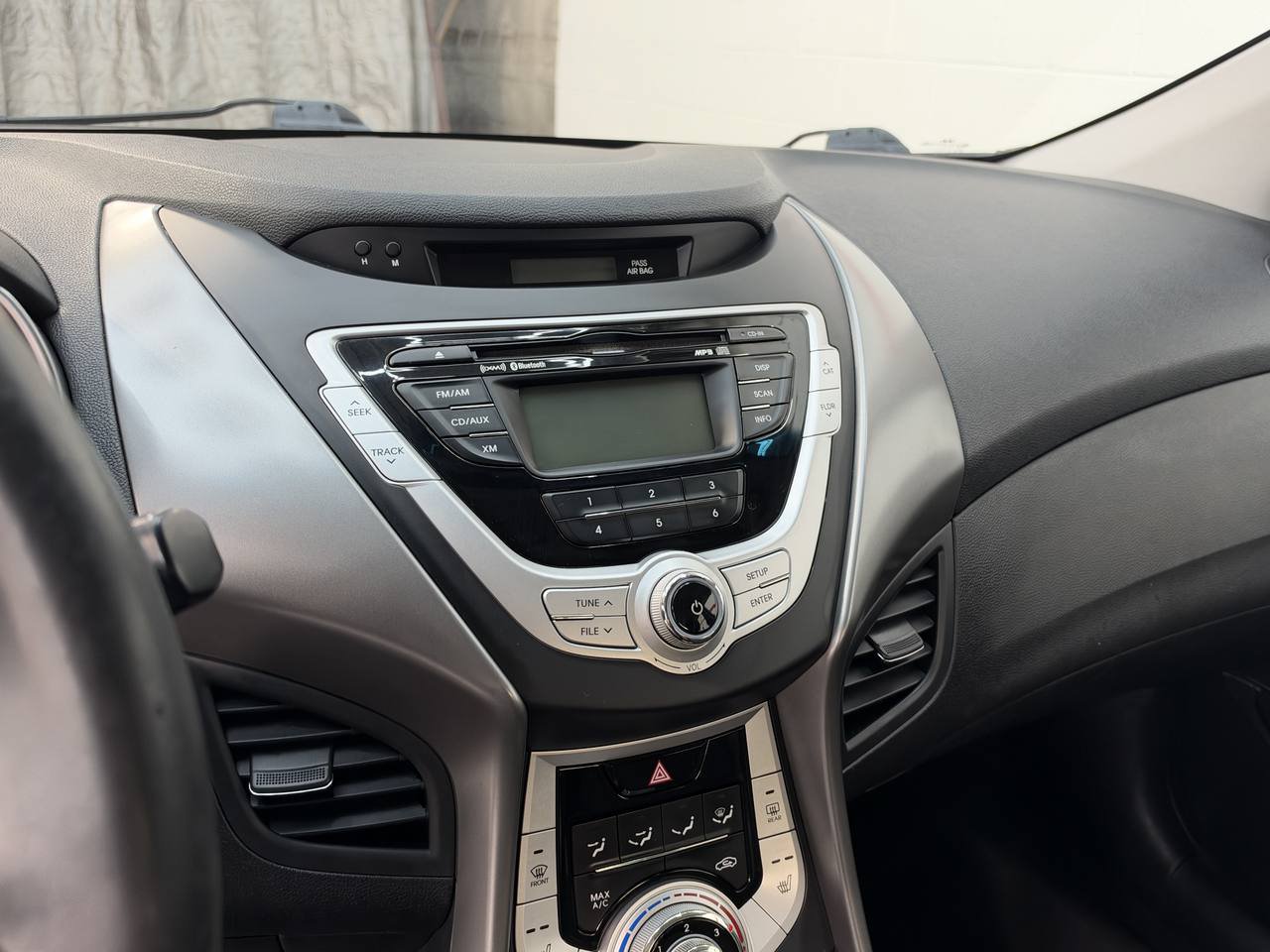Used 2011 Hyundai Elantra Limited FWD image 25