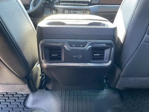 Used 2024 Chevrolet Silverado 2500 High Country w/ High Country Premium Package image 28