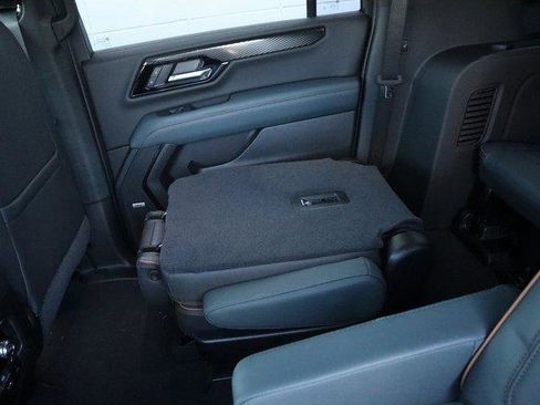 New 2026 GMC Yukon XL AT4 w/ AT4 Premium Plus Package image 17
