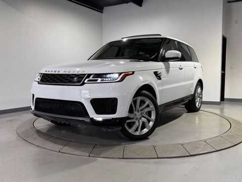Used 2018 Land Rover Range Rover Sport HSE image 2