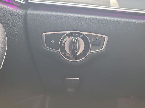 Used 2020 Mercedes-Benz E 350 Sedan image 17