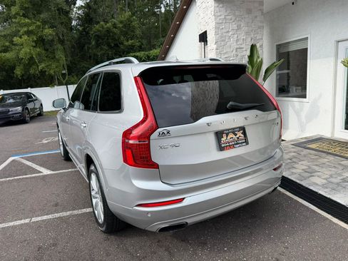 Used 2018 Volvo XC90 T6 Momentum w/ Convenience Package AWD/4WD image 12