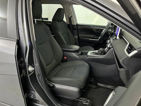 Used 2023 Toyota RAV4 LE image 22