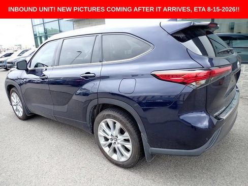 Used 2020 Toyota Highlander Limited AWD/4WD image 2