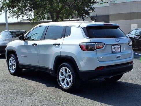 Used 2025 Jeep Compass Sport AWD/4WD image 3
