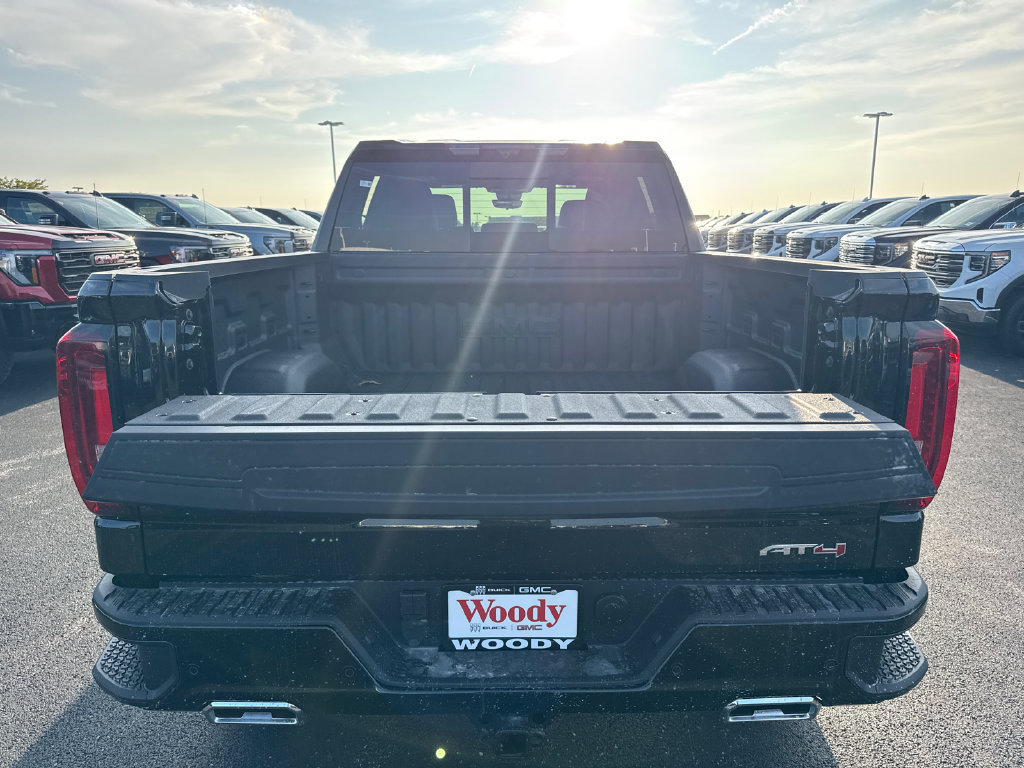 New 2026 GMC Sierra 1500 AT4 w/ AT4 Premium Package AWD/4WD image 31