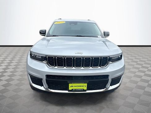 Used 2023 Jeep Grand Cherokee L Limited w/ Trailer Tow Group (B) AWD/4WD image 2