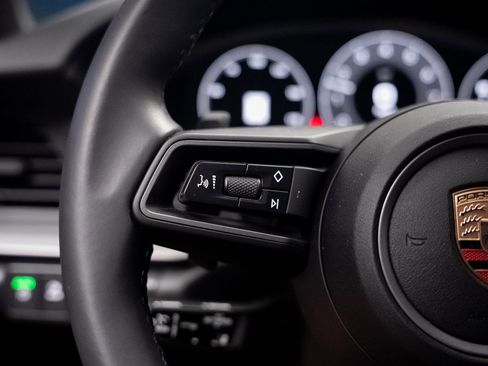 Used 2025 Porsche 911 Carrera image 42