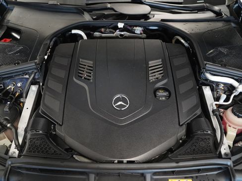 Used 2024 Mercedes-Benz S 580 4MATIC Sedan image 28
