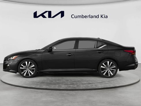 Used 2022 Nissan Altima 2.5 SR AWD/4WD image 3