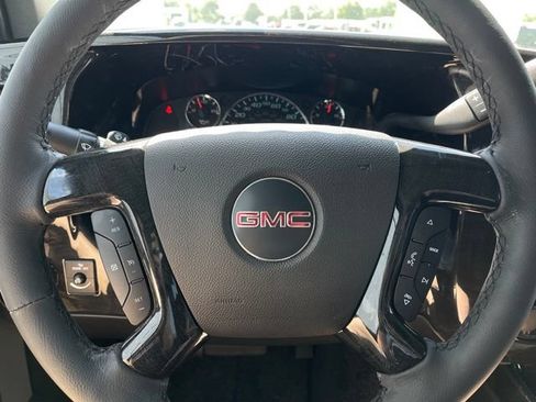 New 2026 GMC Savana 2500 w/ Driver Convenience Package RWD image 31
