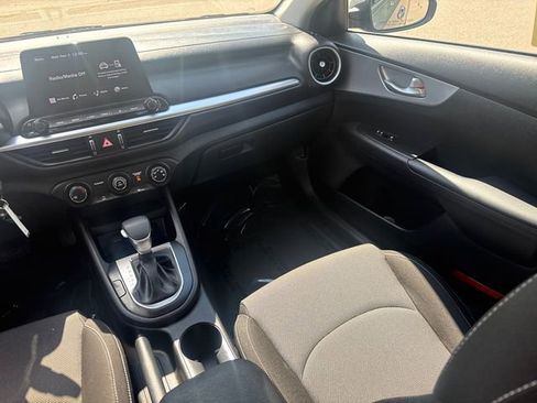 Used 2023 Kia Forte LXS w/ LXS Technology Package image 22
