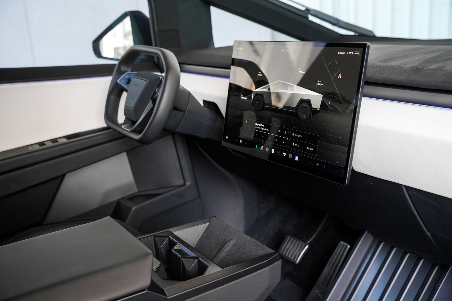 Used 2024 Tesla Cybertruck Cyberbeast AWD/4WD image 32