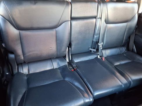 Used 2015 Lexus LX 570 4WD image 21