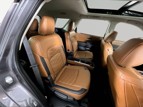 Certified 2022 Nissan Pathfinder Platinum AWD/4WD image 25