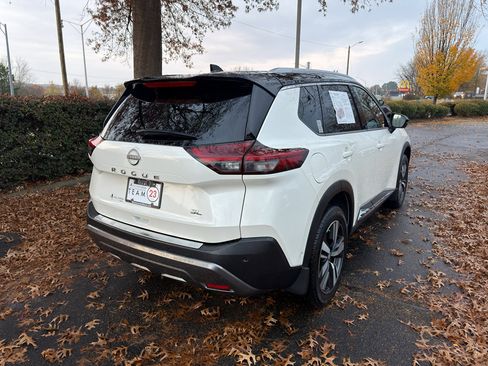 Certified 2023 Nissan Rogue SL w/ SL Premium Package image 7