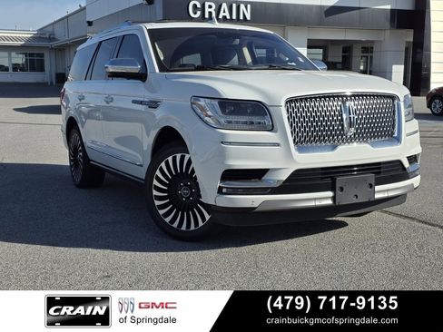 Used 2020 Lincoln Navigator Black Label w/ Cargo Convenience Package image 1