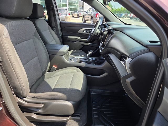 Used 2023 Chevrolet Traverse LT FWD image 18